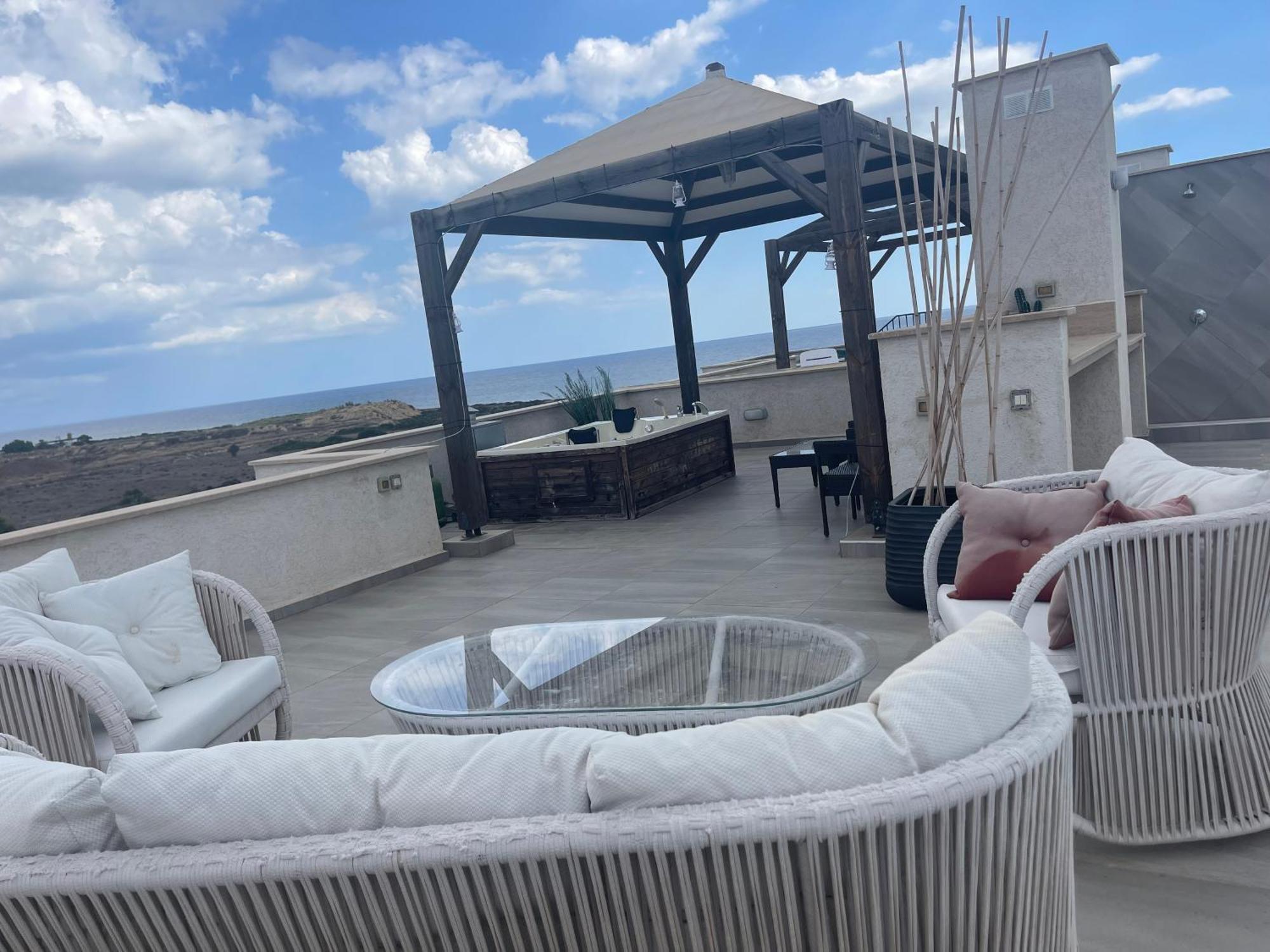 Relaxing Penthouse Suites By The Sea Vokolidha Eksteriør billede